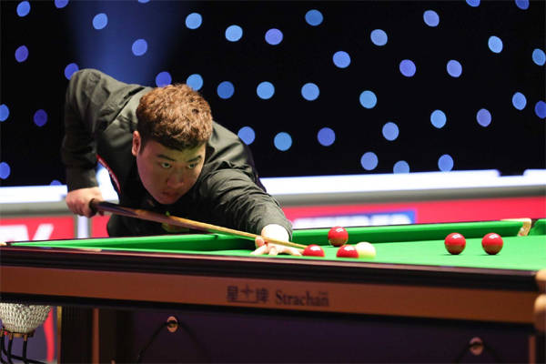 队在定位球 队在定位球